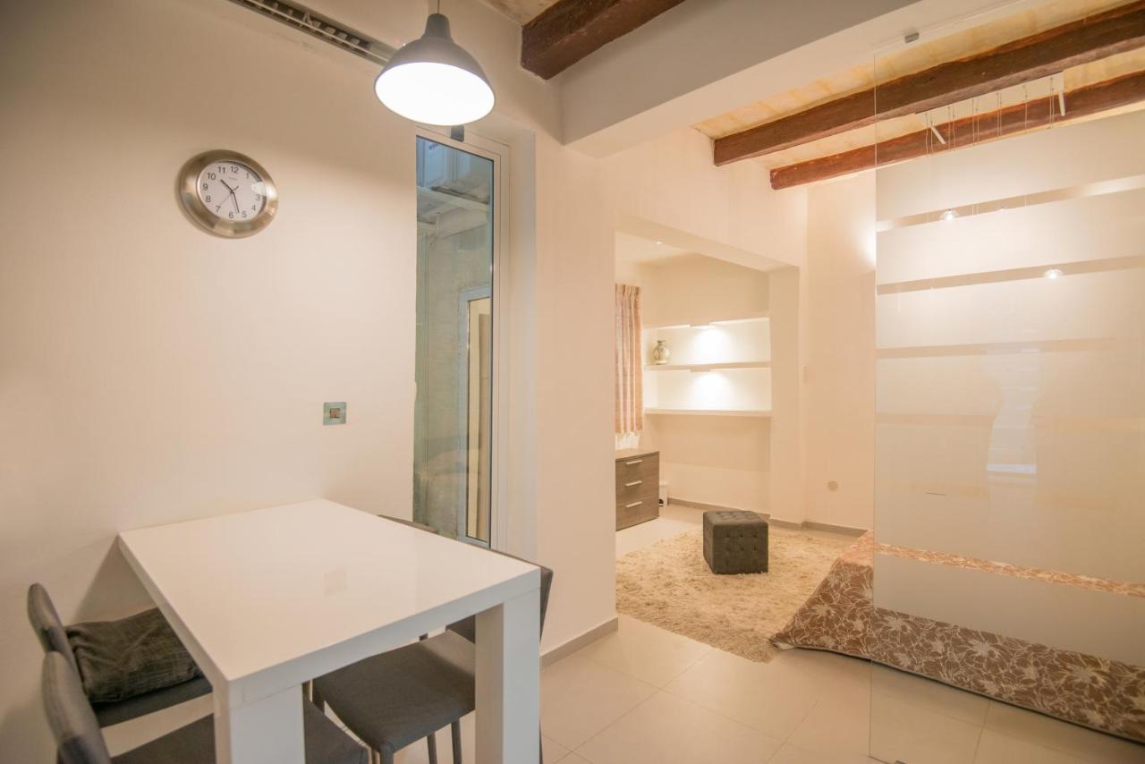 Valletta Most Central Studio Apartment 16Th-Century Building Экстерьер фото